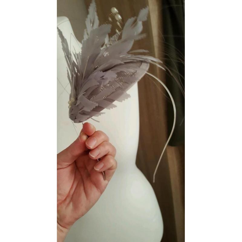 3 lovely fascinators in nude colours.