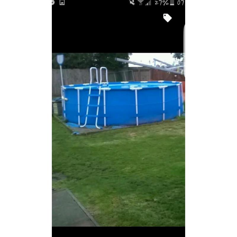 15 foot swimming pool with loads of extras