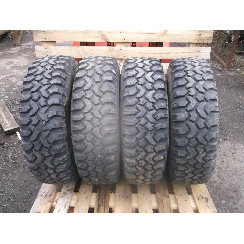 4 x 30 x 9.50 R15LT Grabber LT tyres on wheels 9-10mm tread off road