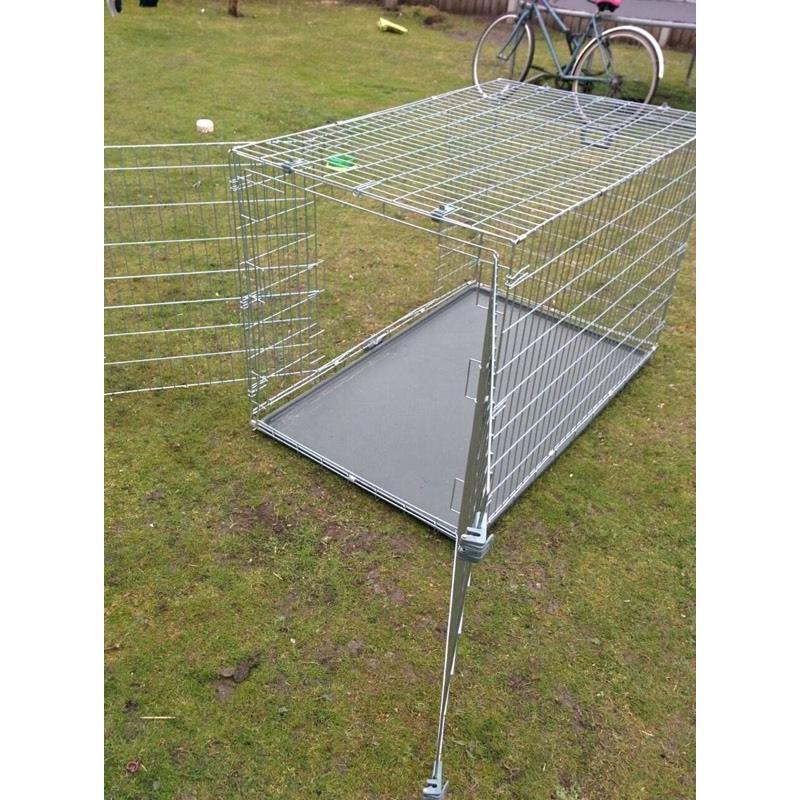 Two door dog cage **Excellent Condition**