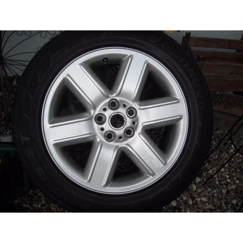Range Rover 19" Alloy with Tyre