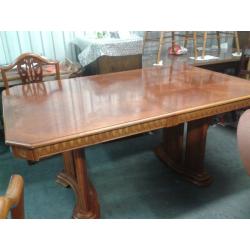 Extendable dining table, carved edge & leg, 160-210cm