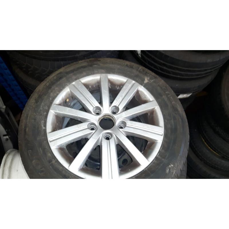 2009 vw golf 1x alloy wheels with 6mm tyres 195/65/15