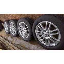 RANGE ROVER VOGUE ALLOYS 19" LIKE NEW WITH GOOD TYRES. 5X120 can fit VW T5