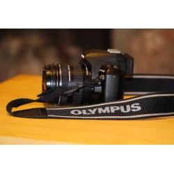 Olympus E-410 DSLR excellent condition!!!