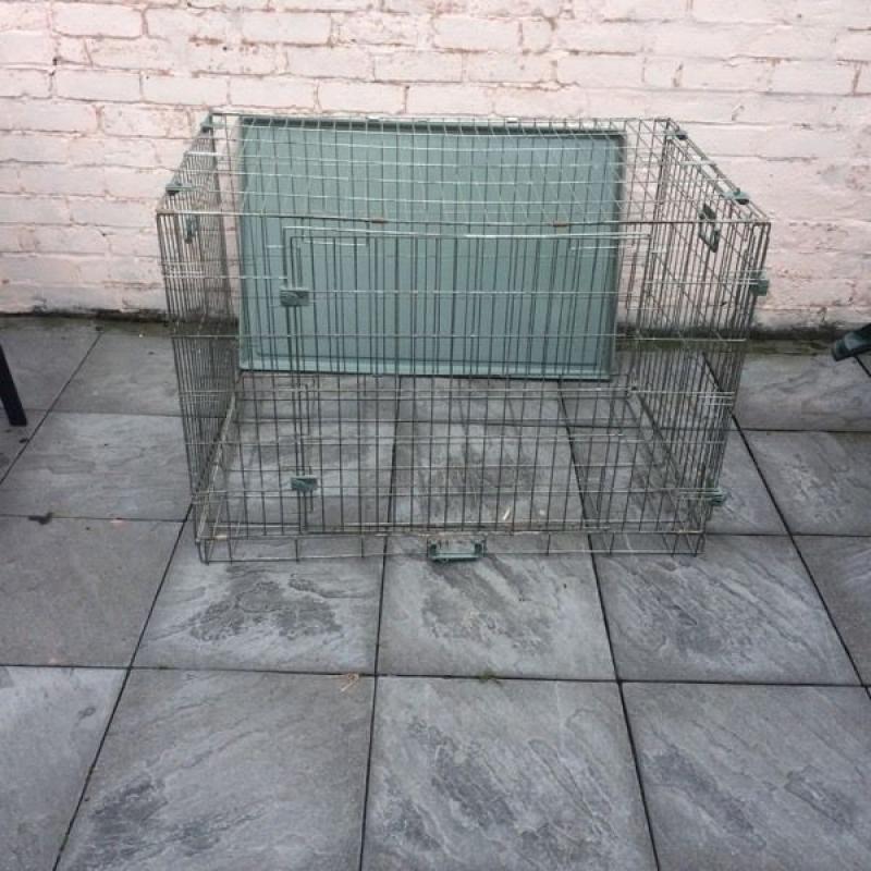 Dog crate stainless steel with base