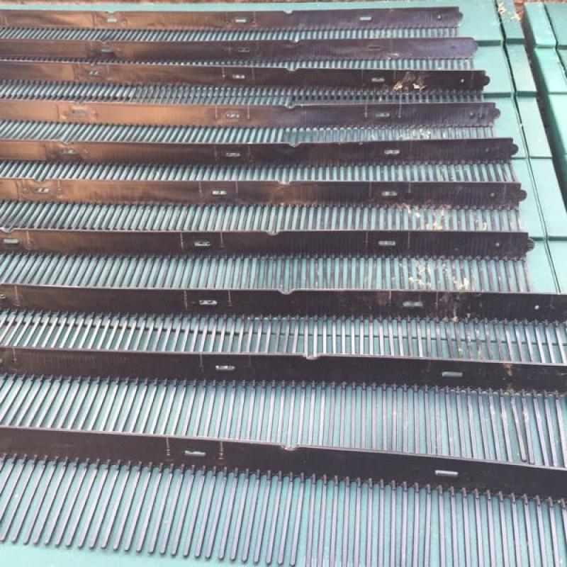 Bird protection strips for eaves