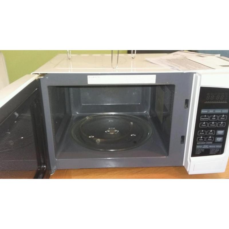 Microwave convection oven
