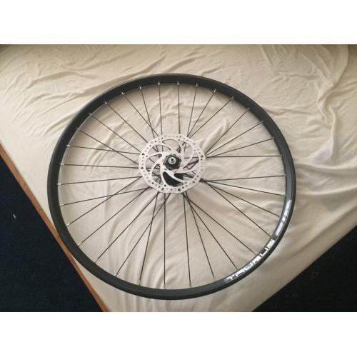 Shimano deore xt front wheel with disc