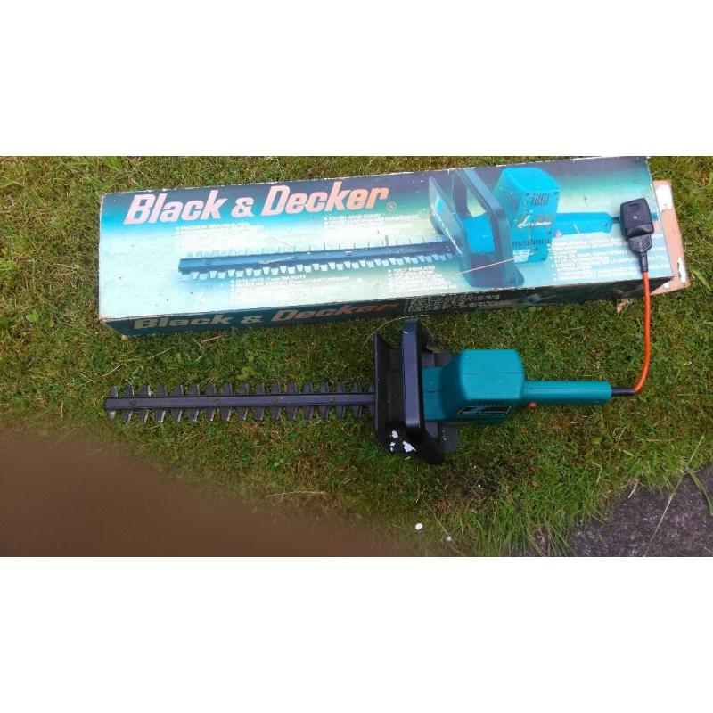 black and decker hedge cutters