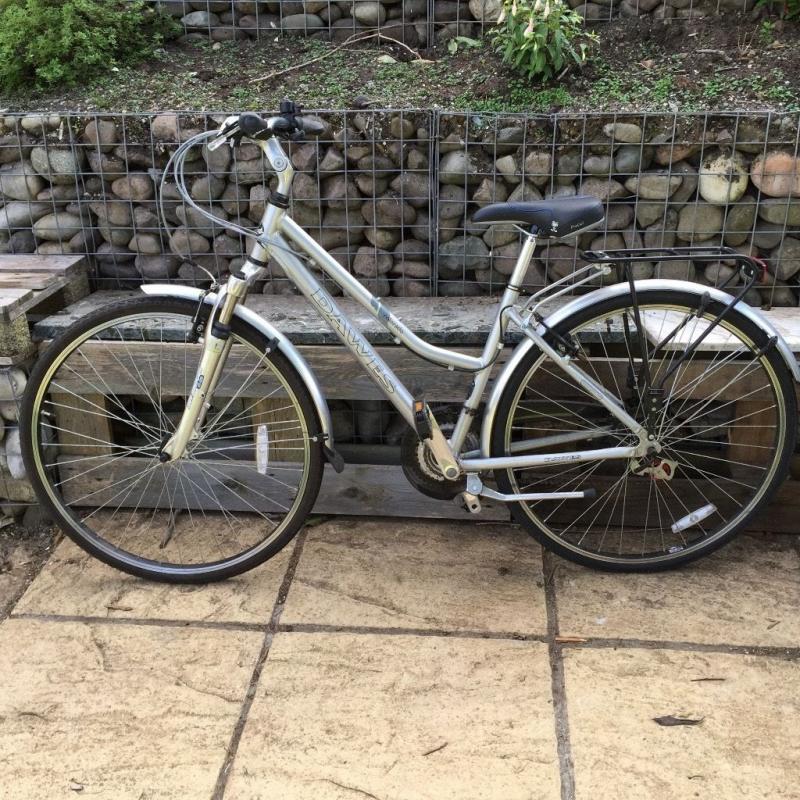 Dawes Colorado Ladies Cycle. 2 years old, in very good condition.