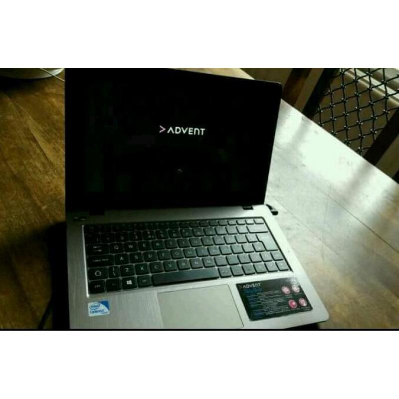 Advent Taco silver Laptop. Fast Touch Screen