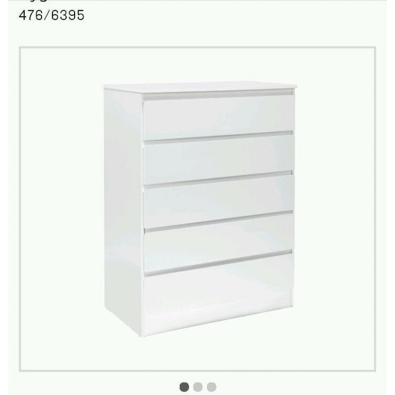 White 5 drawer chest of drawers