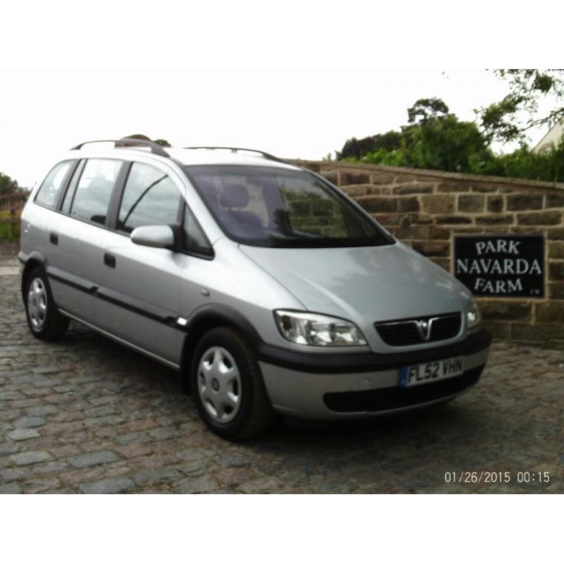 Vauxhall Zafira Comfort In Silver. 2002 52 reg 7 Seater. Only One Former Keeper