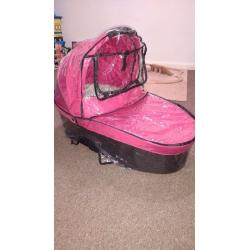 Oyster carrycot