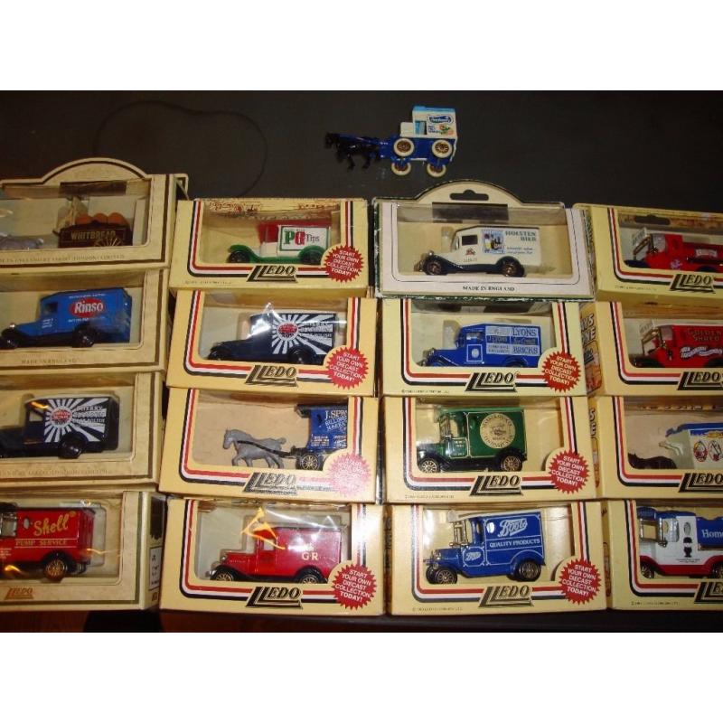 16 x lledo days gone diecast vehicles collect conwy north wales