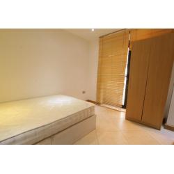M. TWIN rooms+1 Single room SAME FLAT!!FREE BILLS plus living and garden