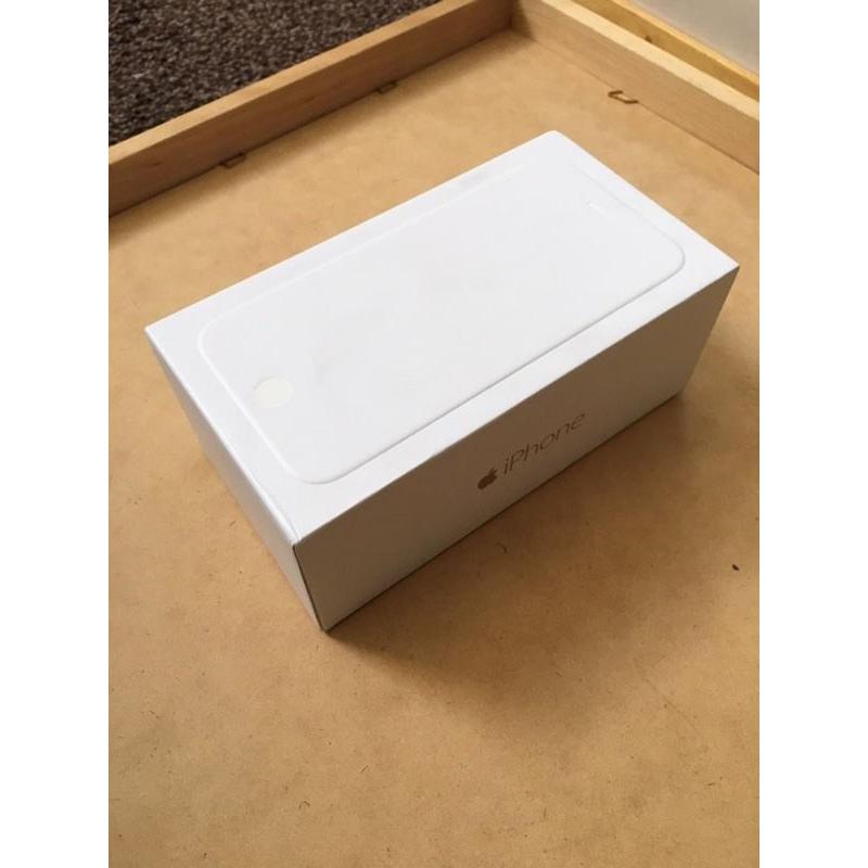 Apple Iphone Gold 6 16GB, Nearly New Condition, Boxed on Vodafone