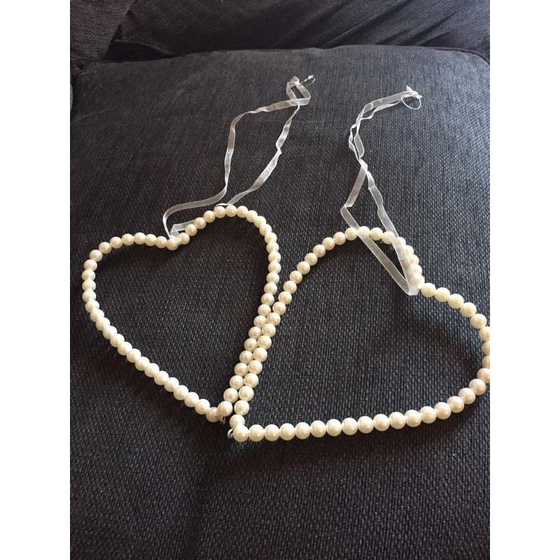 Hanging pearl hearts