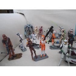 33 Star Wars Figures wih Extra Accessories