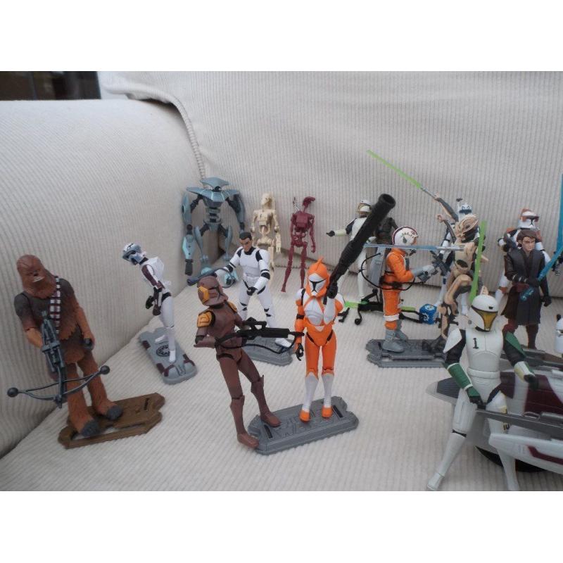 33 Star Wars Figures wih Extra Accessories