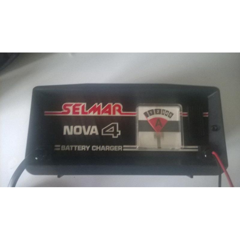 Selma Nova 4 car battery charger
