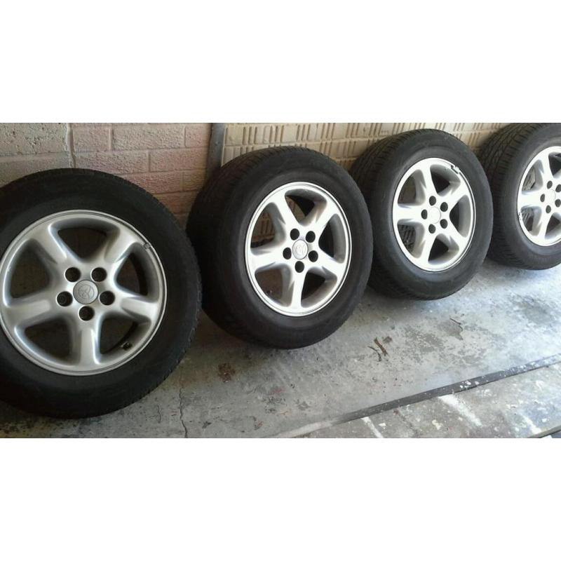Set of four Rav 4 alloy wheels and tyres