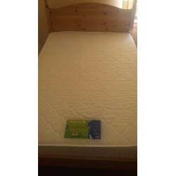 Double bed frame and / or mattress