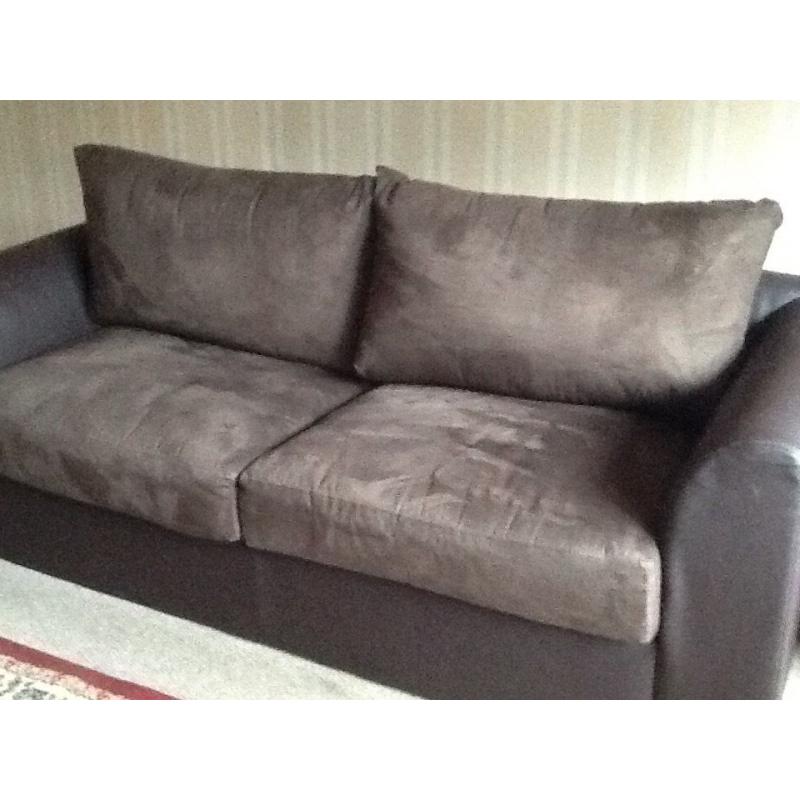 Large bed settee