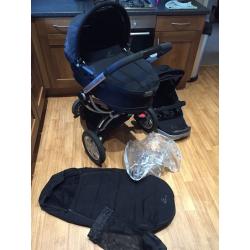 Quinny Buzz including Carry Cot, Foot Muff and Rain Cover