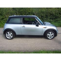 2005 55 Plate Mini 1.6 Cooper In Silver with Black Roof , New Arrival