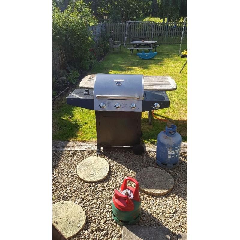 Free gas bbq to collect