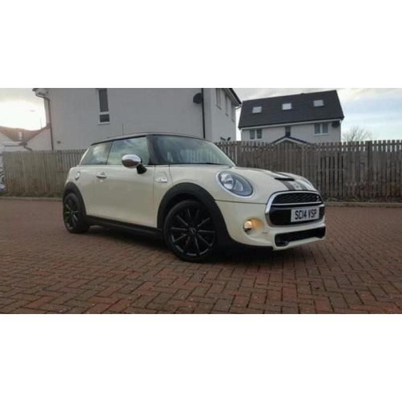 Mini Cooper S 2.0L. Low Mileage. Excellent Condition. Service Pack. Chilli Pack. Priced to Sell ASAP