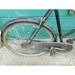 Ladies Raleigh Lenton Vintage Town Bicycle, Requires Restoration