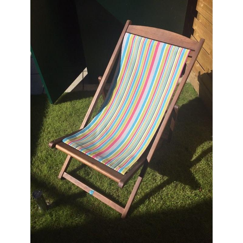 Deck chair, vintage style, hardwood frame, immaculate
