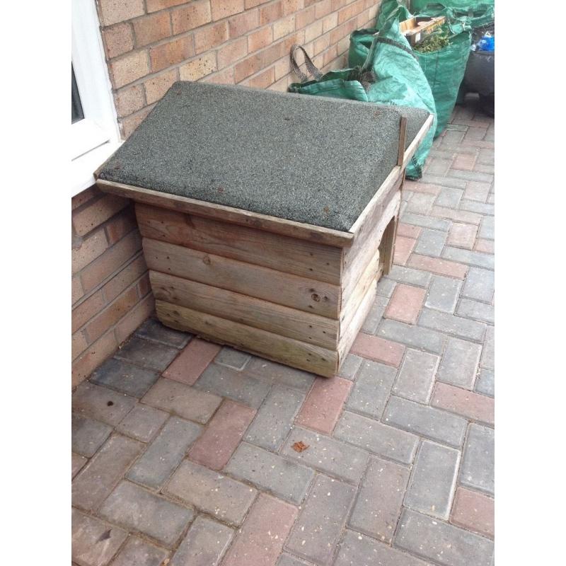 Small dog or cat kennel for sale