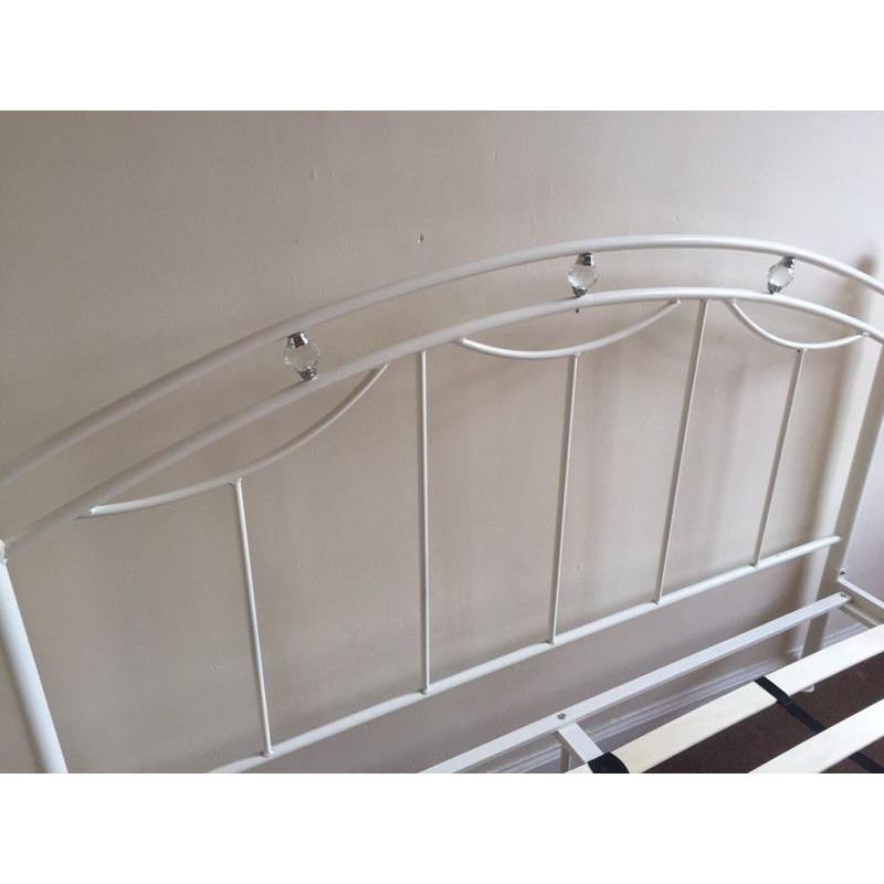Metal double bed frame kingsize