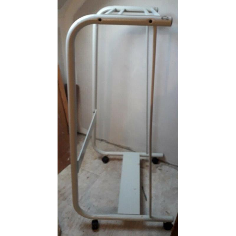 Q Connect drawing trolley/stand
