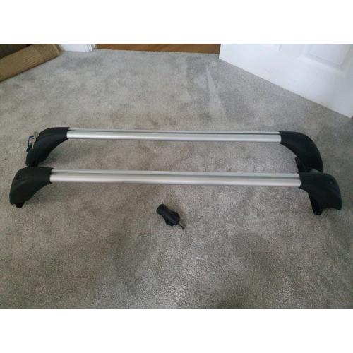 FORD GENUINE Ford Focus Roof Bars