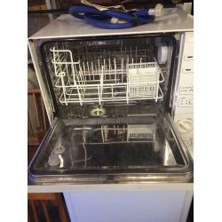 Matsui tabletop/worktop dishwasher