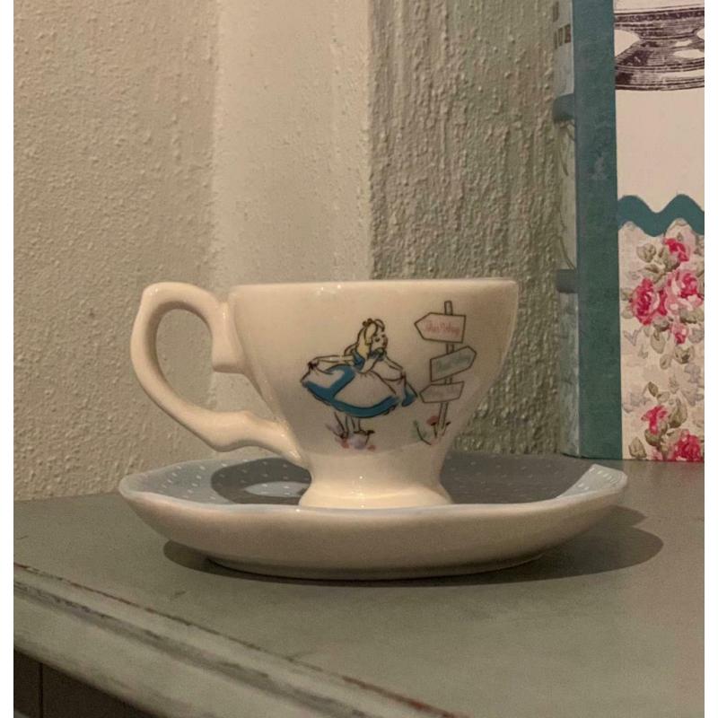 Alice in Wonderland jewellery teacup
