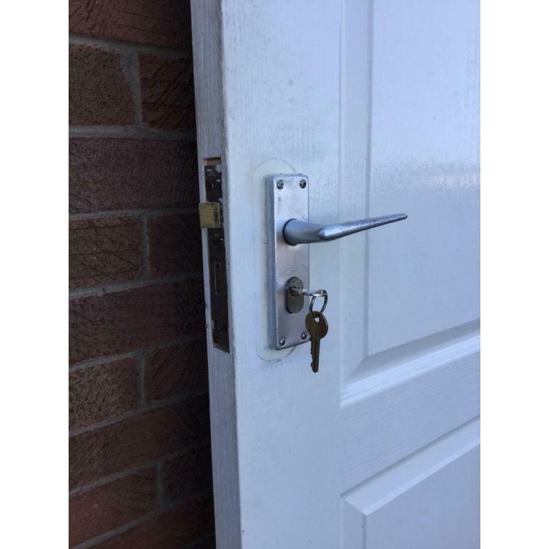Fire Door Internal 33x78 good lock 2 Keys 3 hinders solid heavy good quality door