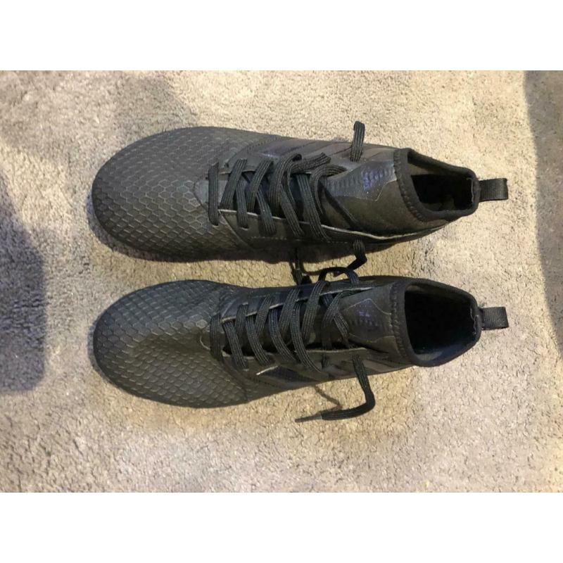 Adidas Football Boots Size 5 UK