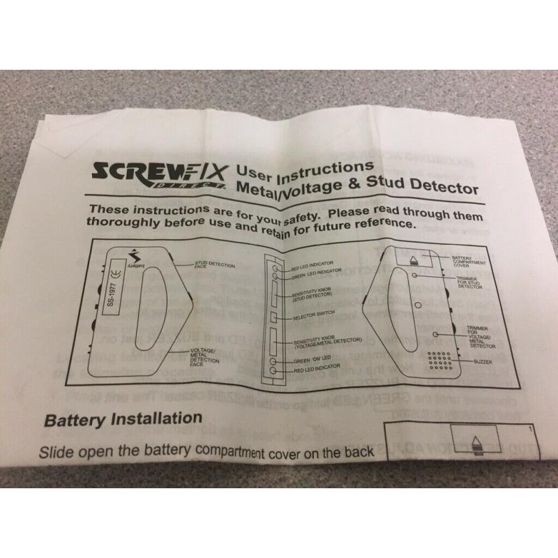 Screwfix Triple Detector , Locates cables , pipes and joists