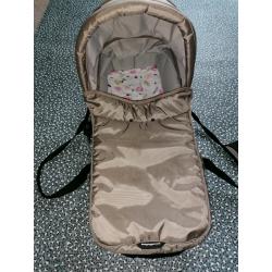 Baby Jogger bassinet with adapters