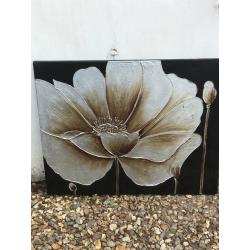 A flower painting . Pick up Kenninghall NR162DS.