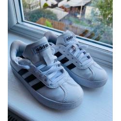 Boy?s Adidas sneakers ( UK10)