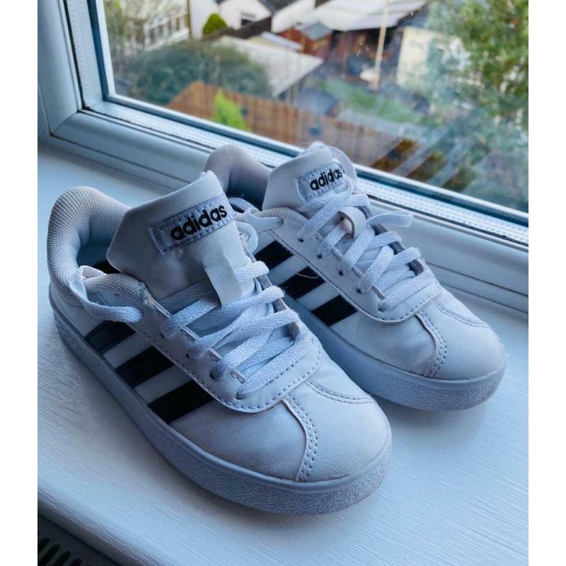 Boy?s Adidas sneakers ( UK10)