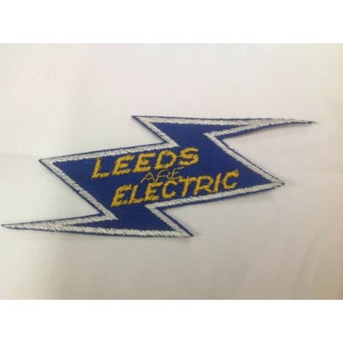 2 LEEDS UNITED MOTIF SEW ON OR GLUE ON BADGES PATCHES APPLIQUES