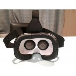 Visor Pro virtual reality headset